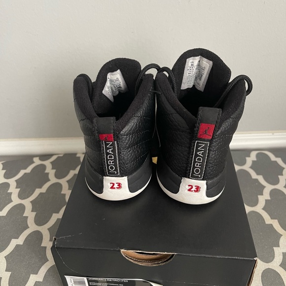 Authentic Jordan Toddler Shoes - Picture 3 of 4